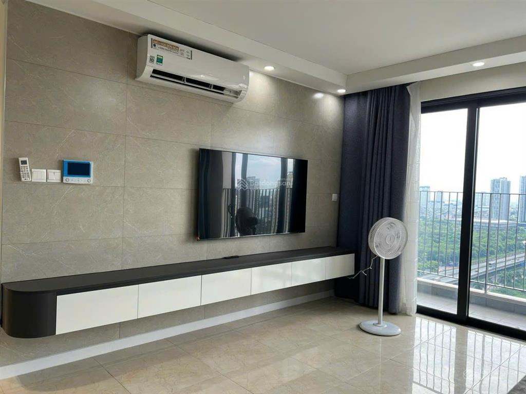 Cần tiền tiêu tết, bán nhanh căn hộ toà c3, 3 ngủ gía 14,9 tỷ có thương lượng. 0857 242 ***