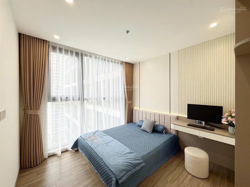 Cho thuê ch 2 ngủ 2 vệ sinh mới làm nội thất, giá 11 triệu, view bể bơi, (hỗ trợ tạm trú, giấy tờ).