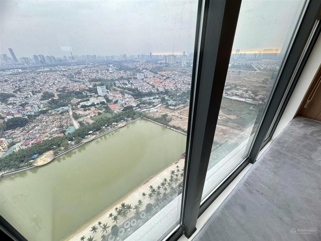 Tôi đi nước ngoài, cần tìm khách thuê căn 2 ngủ 2 vệ sinh full đồ vinhomes smart city, có lốt oto