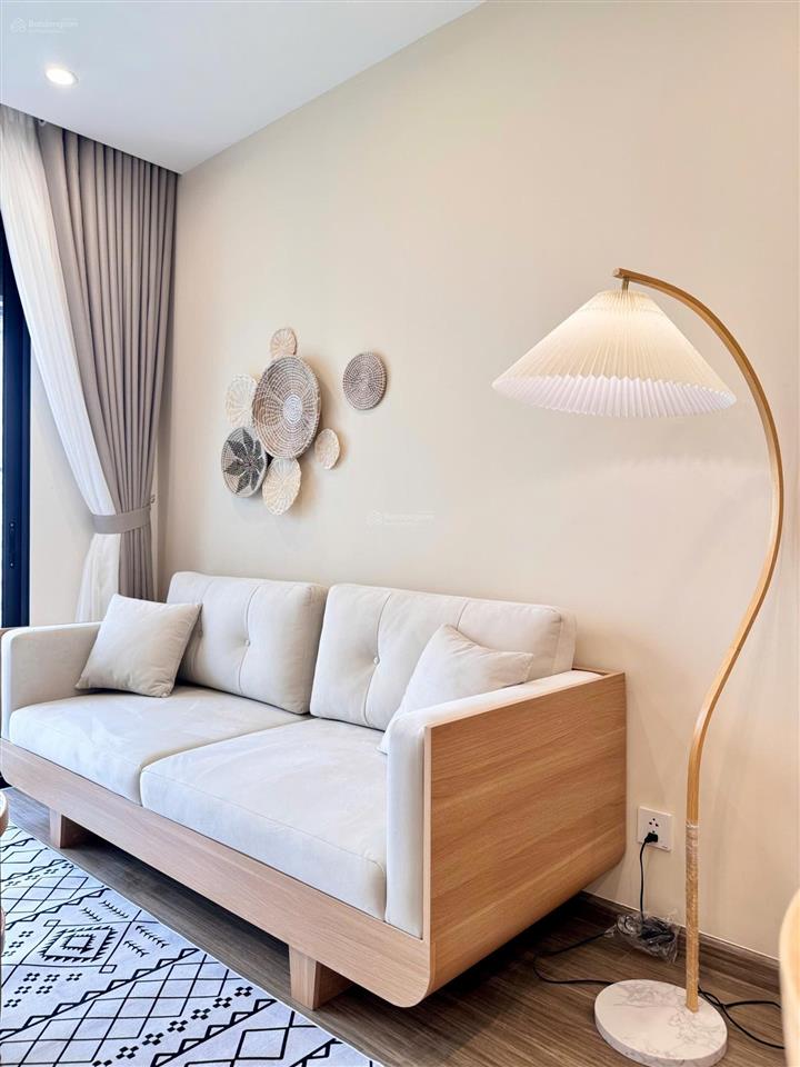 Cho thuê cc cao cấp 100m2 tại the sakura  vinhomes smart city, 17tr/tháng. view bể bơi. 0857 242 ***