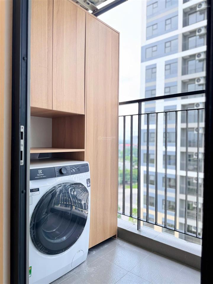 Cho thuê cc cao cấp 100m2 tại the sakura  vinhomes smart city, 17tr/tháng. view bể bơi. 0857 242 ***