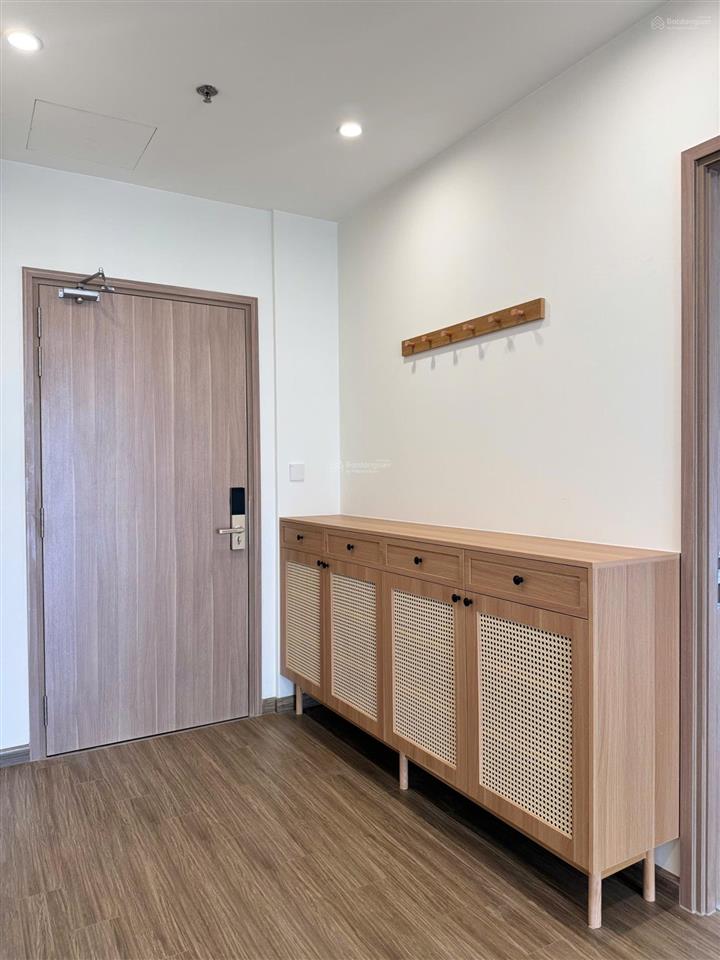Cho thuê cc cao cấp 100m2 tại the sakura  vinhomes smart city, 17tr/tháng. view bể bơi. 0857 242 ***