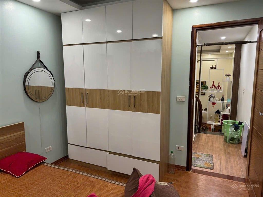 Bán nhà riêng ngõ 52 đường mỹ đình 35m2, dân xây chắc chắn, giá 9 tỷ có thương lượng.