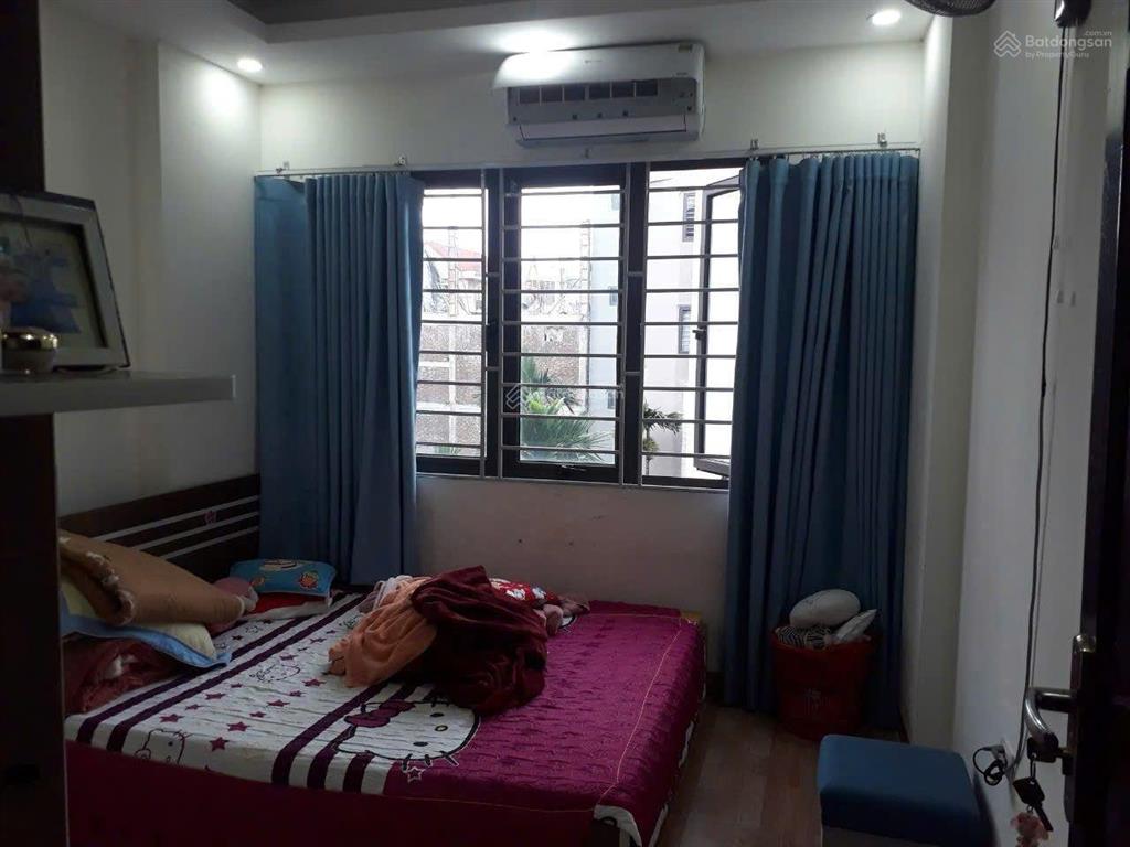 Bán nhà  chính chủ  cầu diễn  34m2  4 tầng  gần ô tô  sổ đẹp.