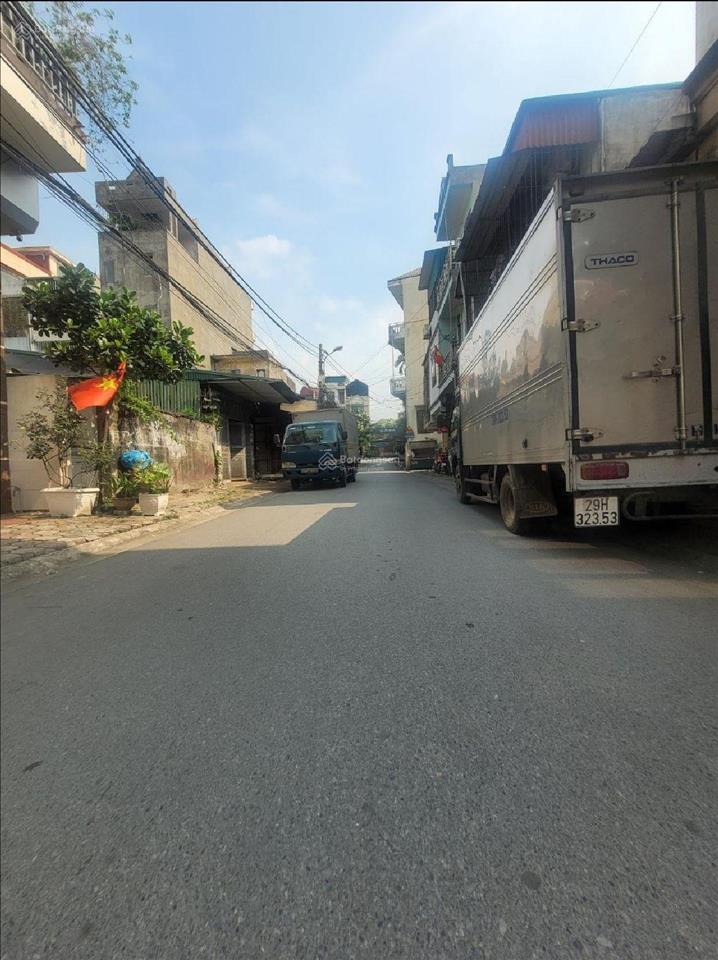 Bán đất 2 mặt thoáng tại phan đăng lưu yên viên, 7,18 tỷ, 120m sử dụng 135m đường thông 2 ôtô tránh