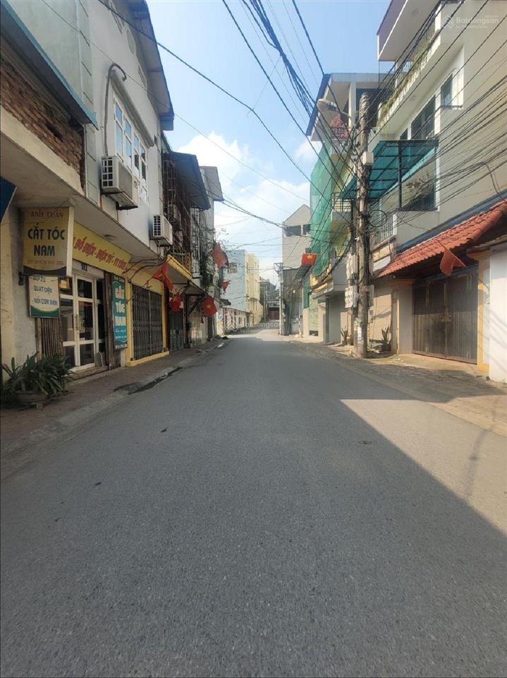 Bán đất 2 mặt thoáng tại phan đăng lưu yên viên, 7,18 tỷ, 120m sử dụng 135m đường thông 2 ôtô tránh