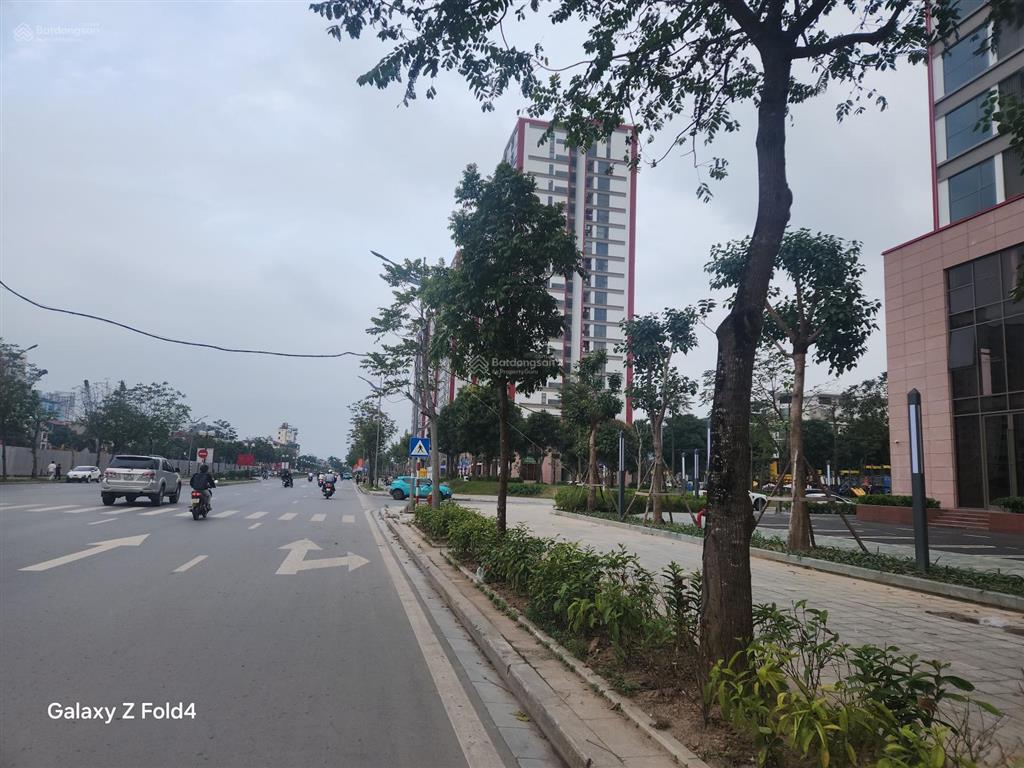 Cần bán nhà 99,2m2. 5 tầng lô góc 3 thoáng tại khai sơn town nguyễn gia bồng long biên 33.66 tỷ
