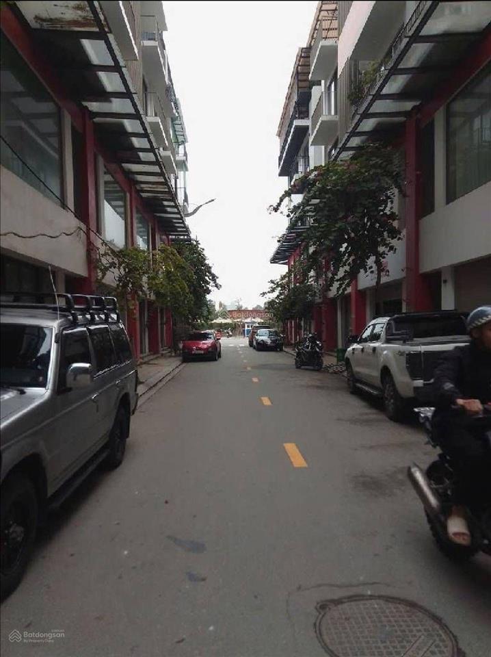 Cần bán nhà 99,2m2. 5 tầng lô góc 3 thoáng tại khai sơn town nguyễn gia bồng long biên 33.66 tỷ