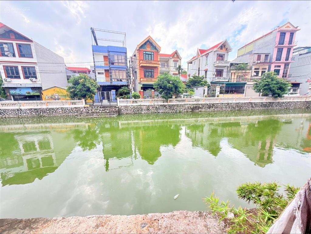 Nhà mặt phố đản dị đông anh 80/120m2. 4 tầng vỉa hè kinh doanh sầm uất.thiện trí giá chốt linh hoạt
