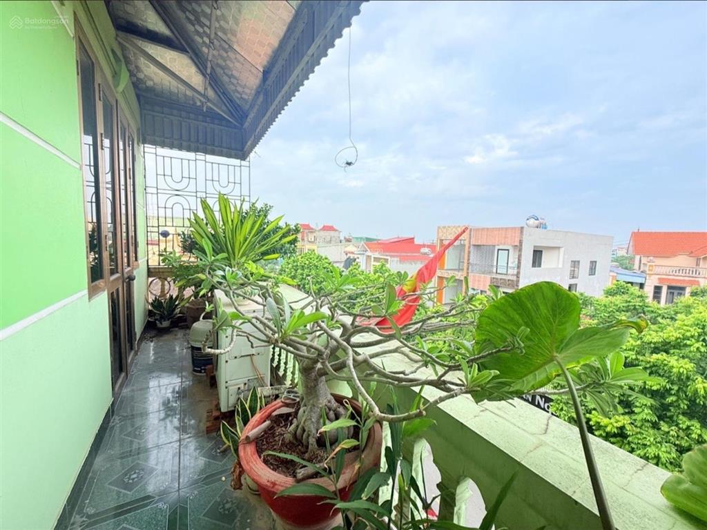 Nhà mặt phố đản dị đông anh 80/120m2. 4 tầng vỉa hè kinh doanh sầm uất.thiện trí giá chốt linh hoạt