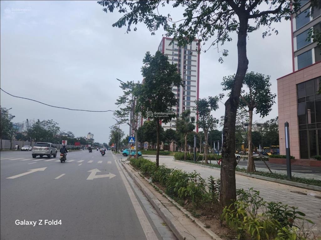 Bán nhà mặt phố, khu khai sơn nguyễn gia bồng bồ đề 99,2m2, 5 tầng. kd, trụ sở vp ở sướng. 31,48 tỷ