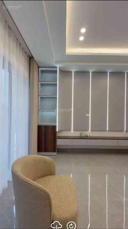 Bán nhà 6 tầng thang máy 78m2 tiền hậu=4,5m. thông ô tô. tại gn 61 nguyễn sơn bồ đề hn. 19.x tỷ tl