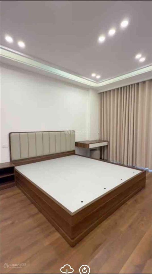 Bán nhà 6 tầng thang máy 78m2 tiền hậu=4,5m. thông ô tô. tại gn 61 nguyễn sơn bồ đề hn. 19.x tỷ tl