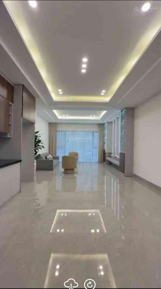 Bán nhà 6 tầng thang máy 78m2 tiền hậu=4,5m. thông ô tô. tại gn 61 nguyễn sơn bồ đề hn. 19.x tỷ tl