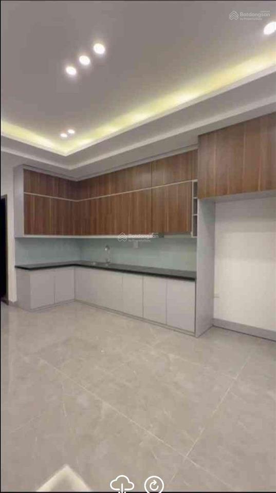 Bán nhà 6 tầng thang máy 78m2 tiền hậu=4,5m. thông ô tô. tại gn 61 nguyễn sơn bồ đề hn. 19.x tỷ tl