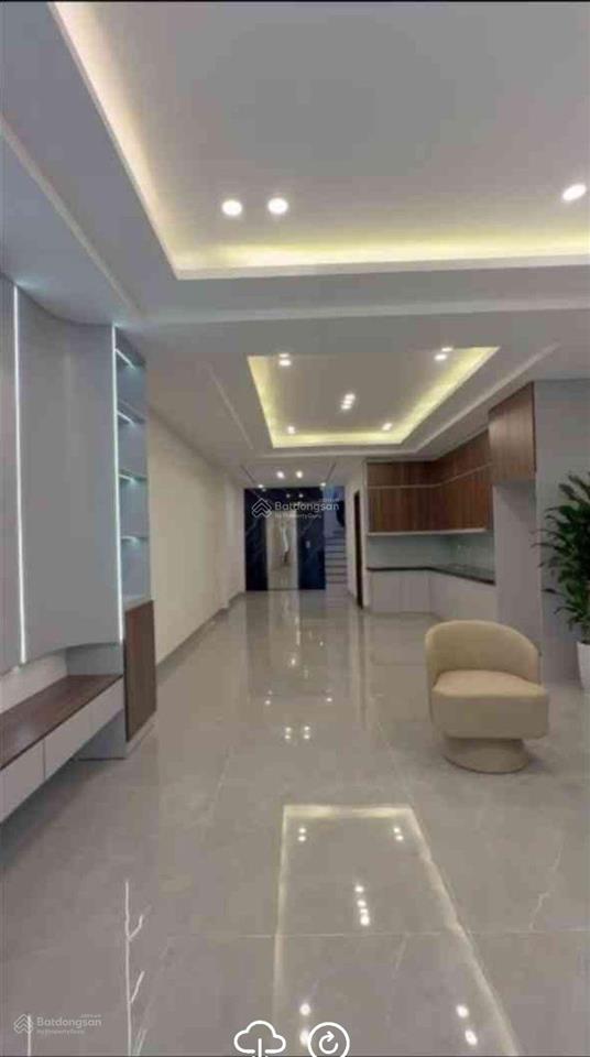 Bán nhà 6 tầng thang máy 78m2 tiền hậu=4,5m. thông ô tô. tại gn 61 nguyễn sơn bồ đề hn. 19.x tỷ tl