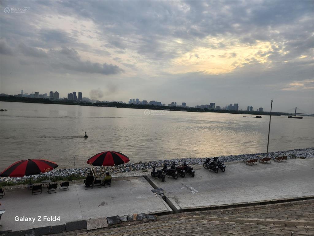 Cần bán 137m2 thổ cư giá đầu tư tại xuân canh đông anh, view sông cực đẹp, đường rộng thông thoáng