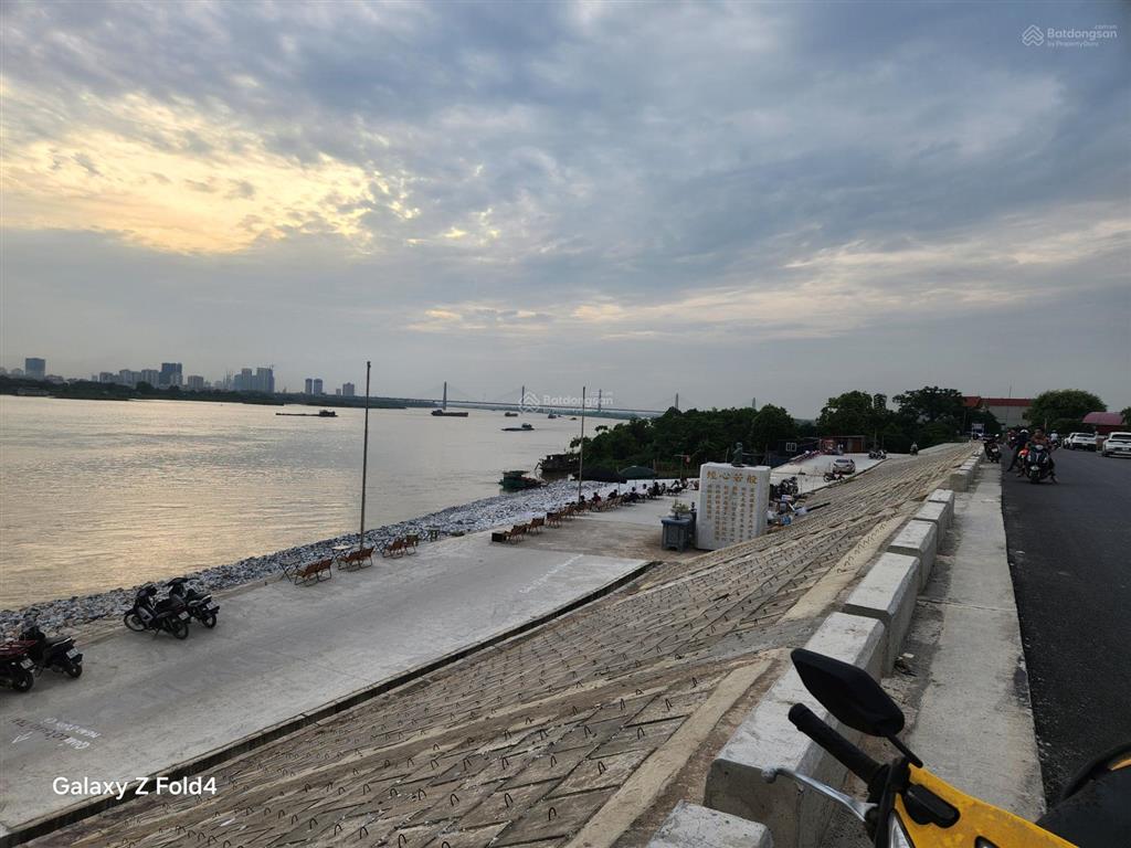 Cần bán 137m2 thổ cư giá đầu tư tại xuân canh đông anh, view sông cực đẹp, đường rộng thông thoáng