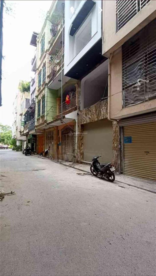 Nhà đẹp 7 tầng thang máy xịn  đường thông ô tô tránh mtkd tốt 22,48 tỷ ngõ 560 nguyễn văn cừ lb