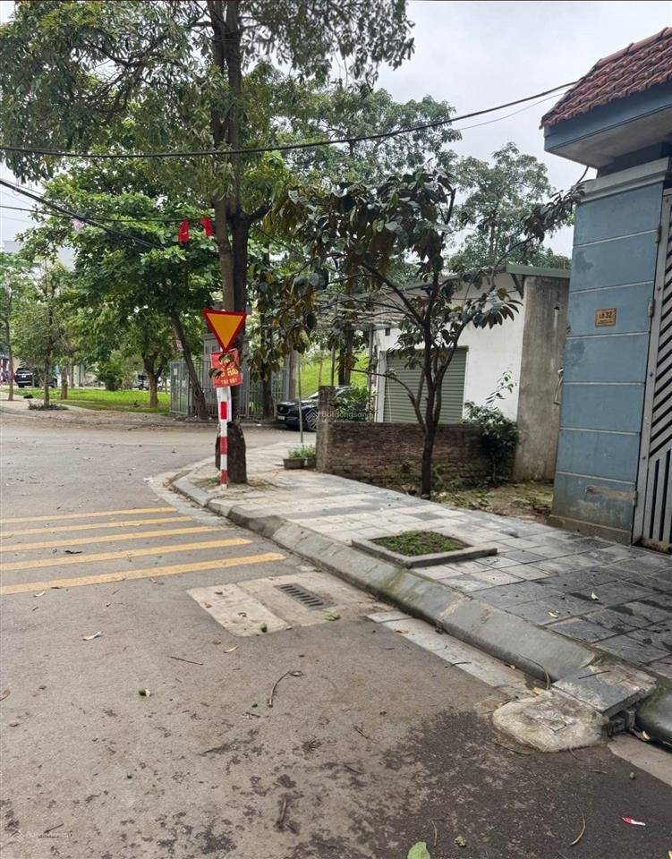 Phân lô ngõ 268 ngọc thụy long biên 80m2 full thổ cư đường thông thoáng mặt tiền vỉa hè kd.nhú 23ty