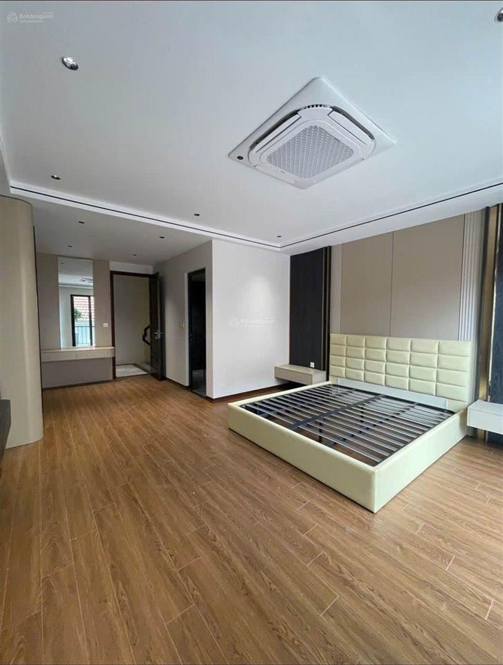 Nhà 6 tầng đẹp 50m2 thang máy xịn nội thất cao cấp tại ngõ 548 nguyễn văn cừ long biên 15.* tỷ