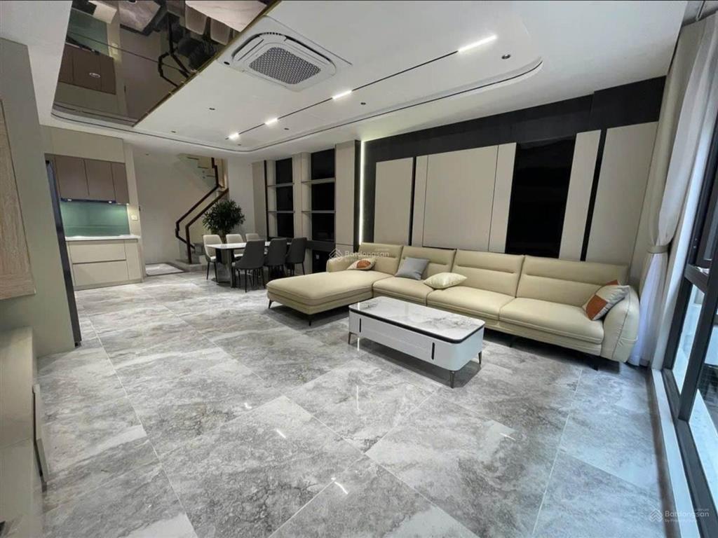 Nhà 6 tầng đẹp 50m2 thang máy xịn nội thất cao cấp tại ngõ 548 nguyễn văn cừ long biên 15.* tỷ