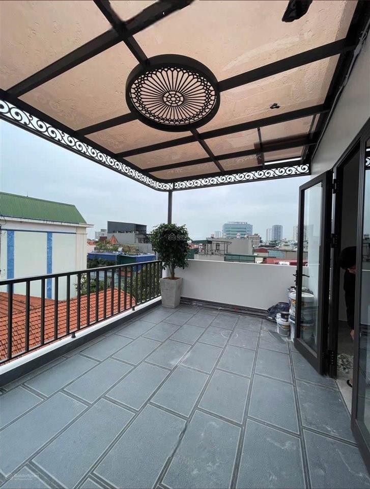 Nhà 6 tầng đẹp 50m2 thang máy xịn nội thất cao cấp tại ngõ 548 nguyễn văn cừ long biên 15.* tỷ
