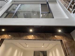 Cần bán nhà đẹp 6 tầng 50m2 thang máy xịn nội thất cao cấp ở ngay ngõ thông giá 15.xtỷ tl linh hoạt