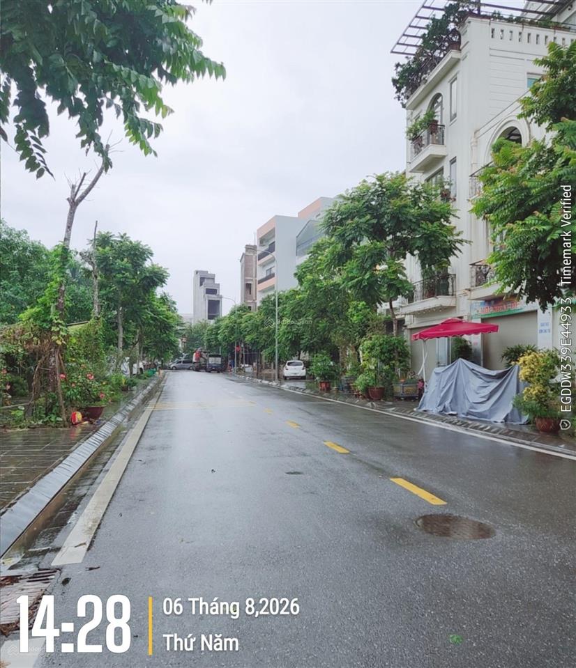 Bán nhà 7 tầng 66m2 thang máy nội thất đẹp lô góc thông thoáng vỉa hè kd.gn 532 ngọc thụy lb 24.98t