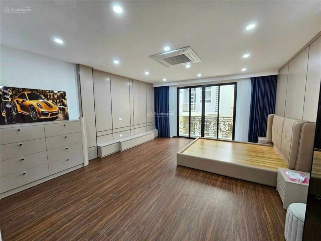 Bán nhà 6 tầng 54m2 thang máy gn 554 nguyễn văn cừ long biên hà nội nhú 20 tỷ xíu có thương lượng
