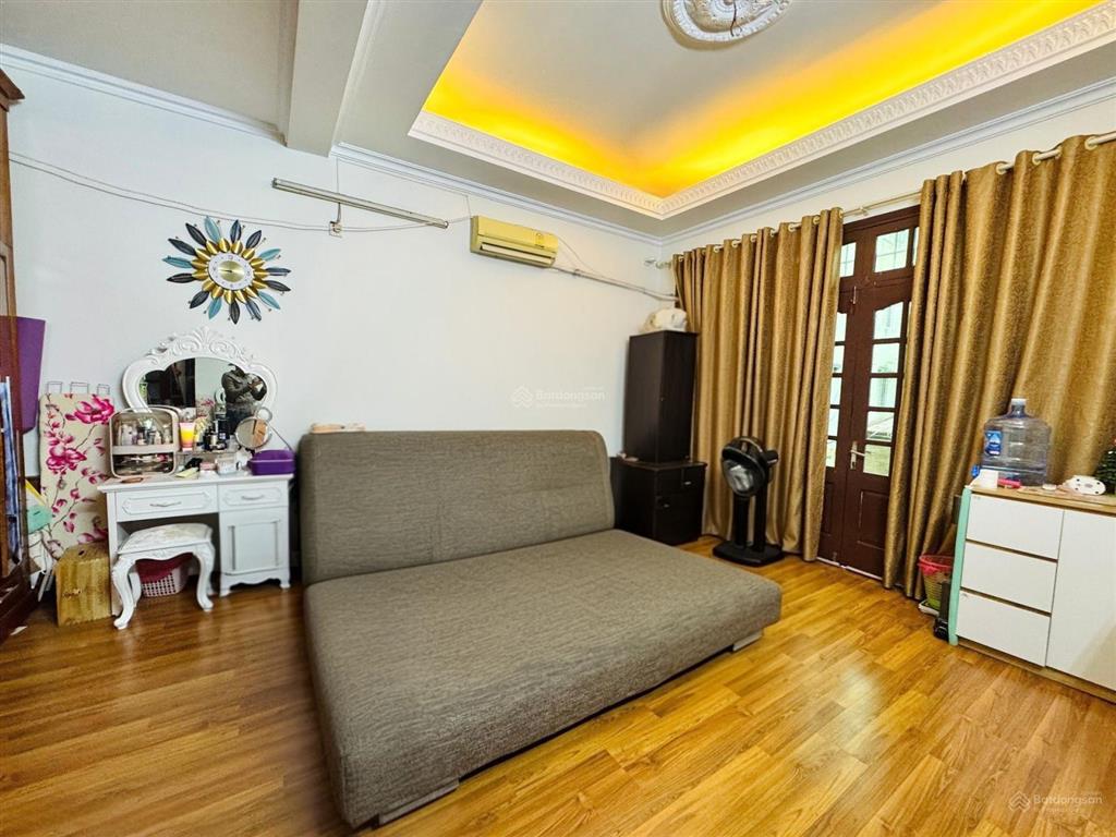 Nhà 4tầng 80m2 tt phố hoàng như tiếp p. bồ đề hn.trục lõi kd sầm uất phù hợp đa nhu cầu giá nhú 42t