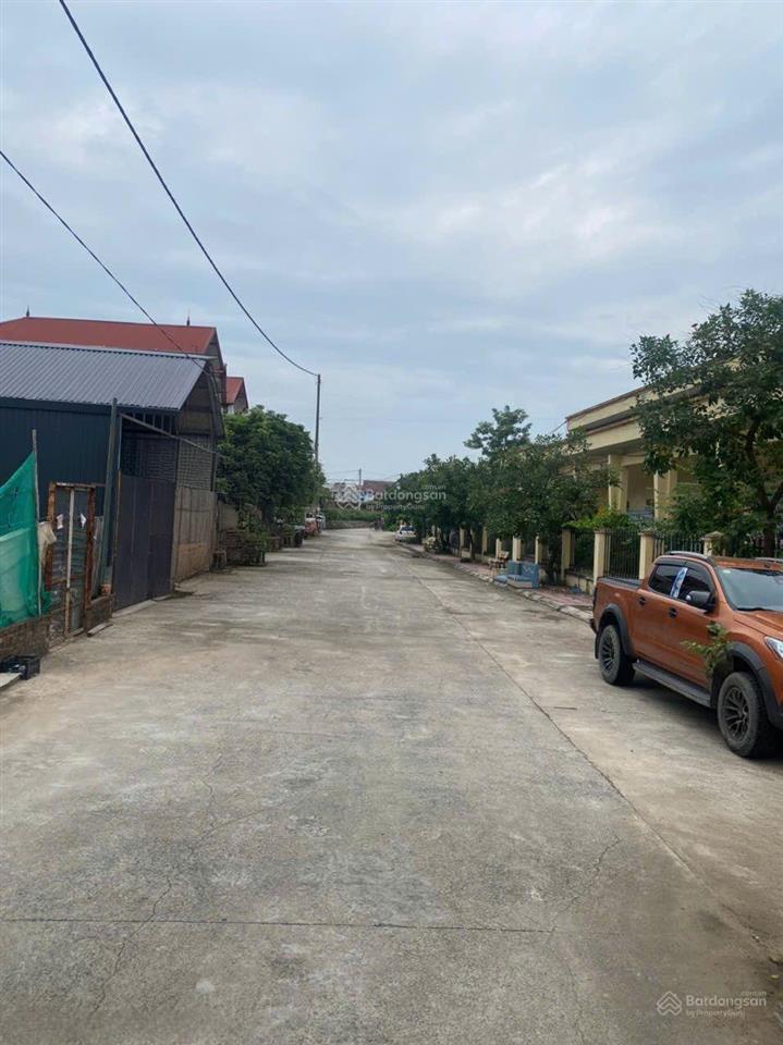 Cần bán gấp 101m2 thổ cư. mặt tiền 5m tại lực canh đông anh. ngõ thông ô tô. gía chào hơn 11 tỷ