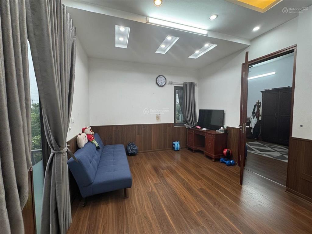 Bán nhà riêng 2 tầng 120m2, tiền = hậu 8m. 11,28 tỷ tại ái mộ, phan đăng lưu, gia lâm, hà nội