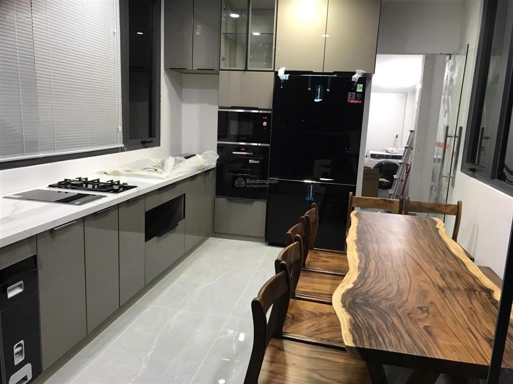 Chính chủ cho thuê nhà full nội thất hiện đại, vị trí mặt tiền đường