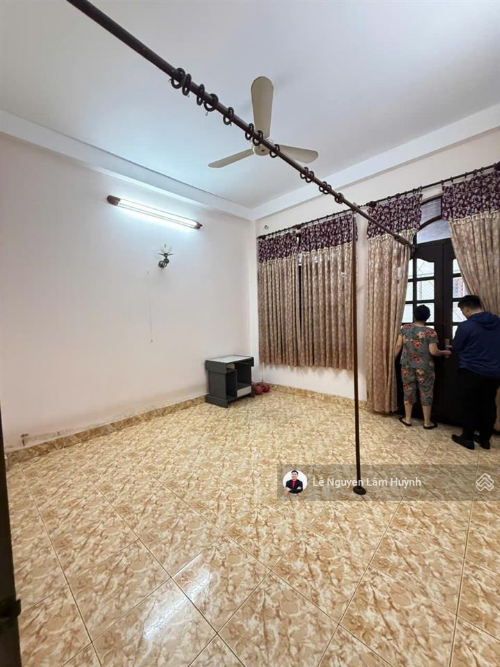 Cho thuê nhà mặt phố 60 triệu, 105m2, 6pn, 4wc tại huỳnh tấn phát, tân thuận, q7, hcm giá ưu đãi