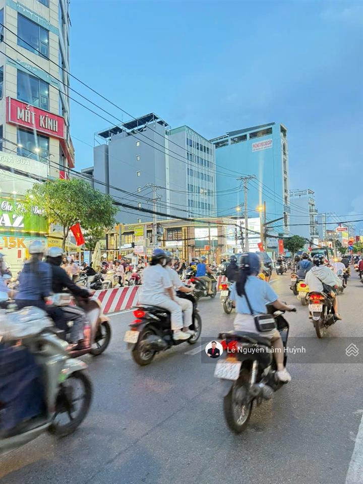 Cho thuê nhà mặt phố 60 triệu, 105m2, 6pn, 4wc tại huỳnh tấn phát, tân thuận, q7, hcm giá ưu đãi