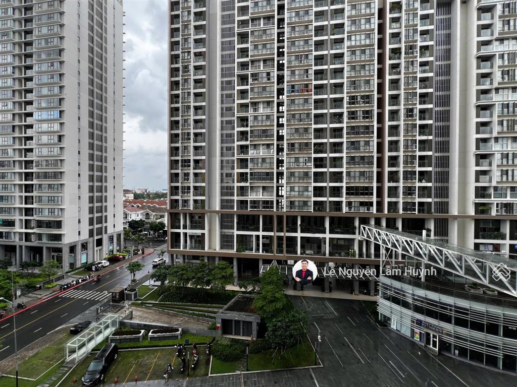 Cho thuê căn hộ 2pn, 2wc, 81m2 tại midtown phú mỹ hưng, 27 triệu vnd/tháng