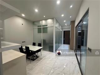 Bán căn hộ 3pn, 2wc, 127m2 tại midtown phú mỹ hưng, 13,3 tỷ