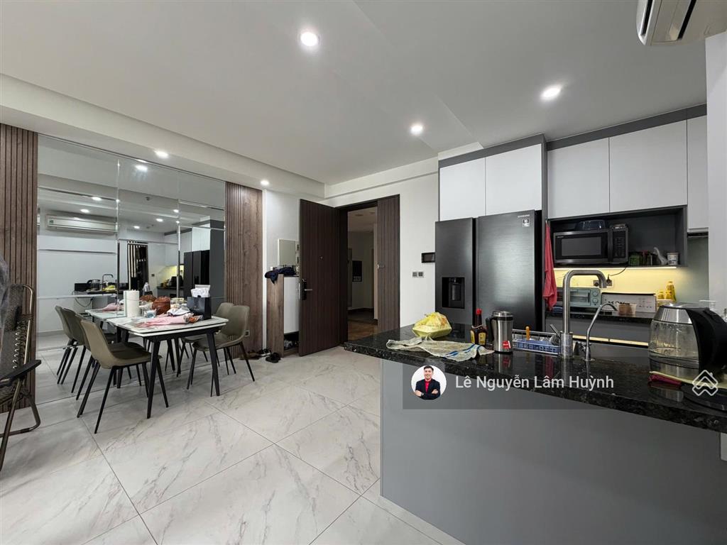 Bán căn hộ 2pn, 2wc, 81m2 tại midtown phú mỹ hưng, 9,5 tỷ