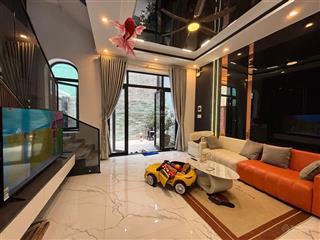 Cho thuê nhà nguyên căn hoàng văn thái  kiệt ô tô