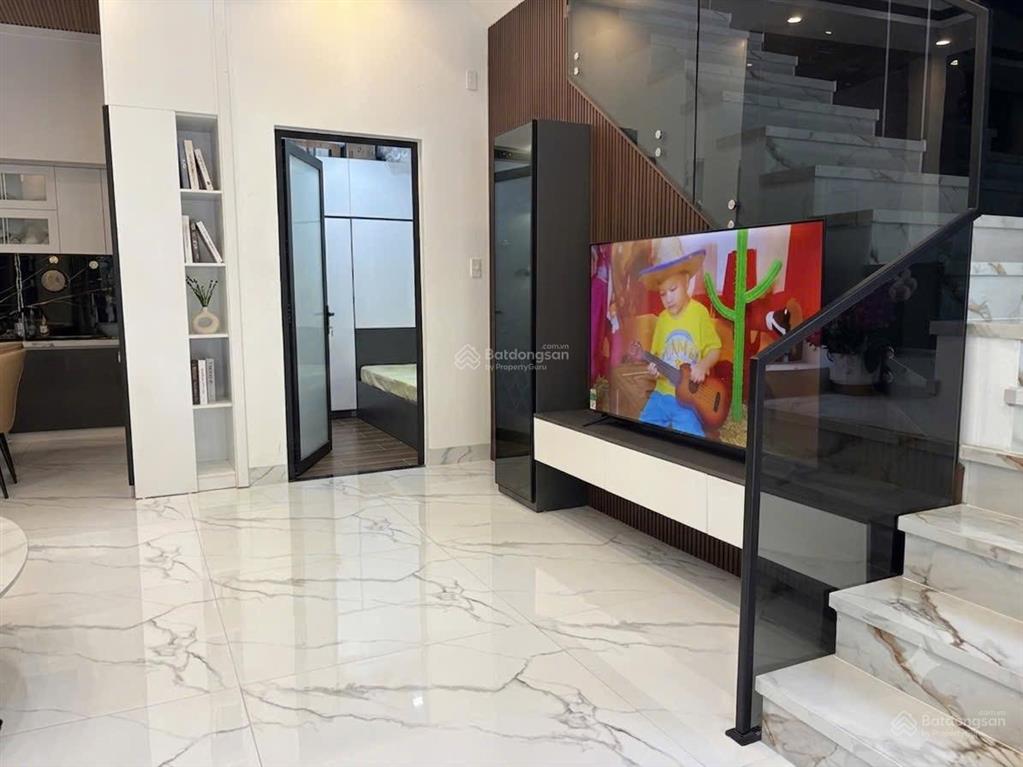 Cho thuê nhà nguyên căn hoàng văn thái  kiệt ô tô