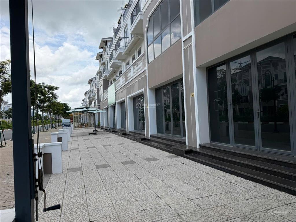 Bán nhà mặt tiền 3 tháng 2 hậu nghĩa, đang kinh doanh, giá 7,5 tỷ ngộp  0966 822 ***