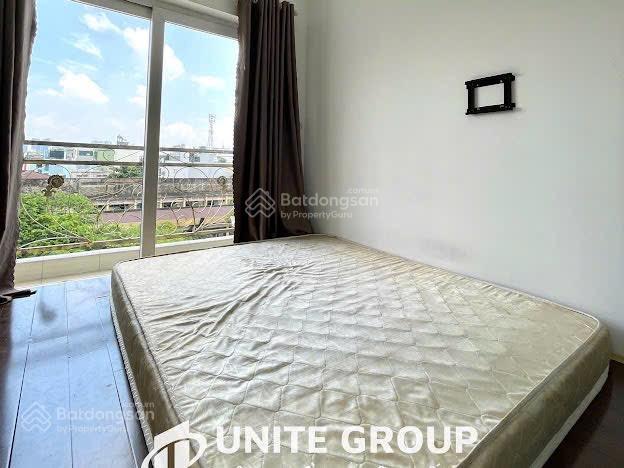 Phòng ban công quận 4 ngay nguyễn khoái full nội thất rộng rãi