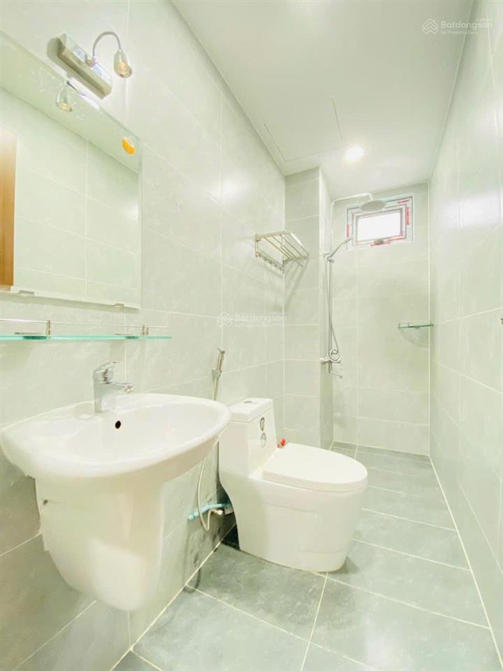 Cho thuê căn hộ quận 1 ban công full nội thất 1pn