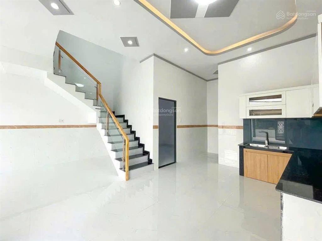 Bán gấp căn biệt thự mini nằm gần cầu bạch đằng 2 tân uyên