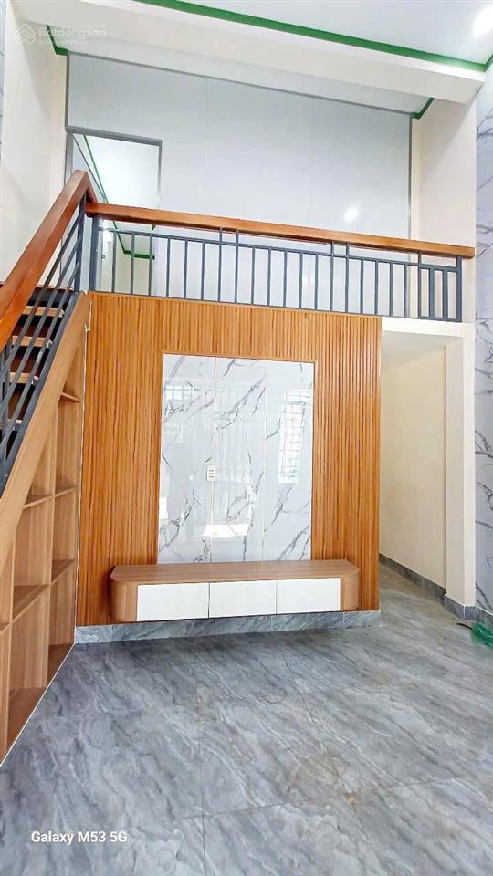 Chính chủ bán gấp nhà nằm ngay cây xăng thạnh phú