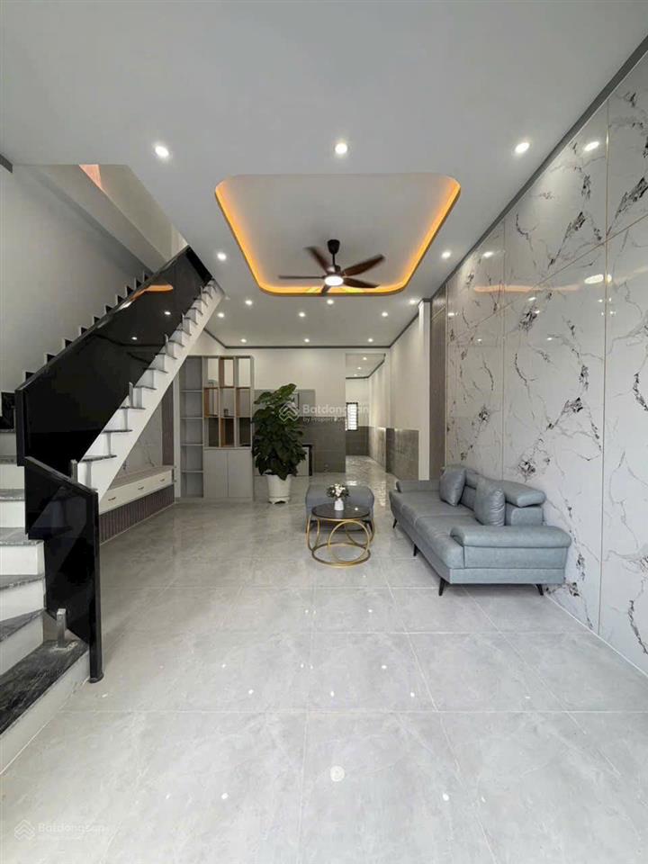 Chính chủ bán gấp nhà 1 trệt 1 lầu nằm cuối đường huỳnh văn nghệ  bửu long
