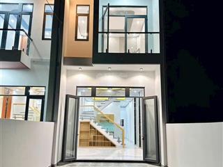 Bán gấp nhà 1 trệt 1 lầu nằm ngay cầu bạch đằng 2 tân uyên  bình dương