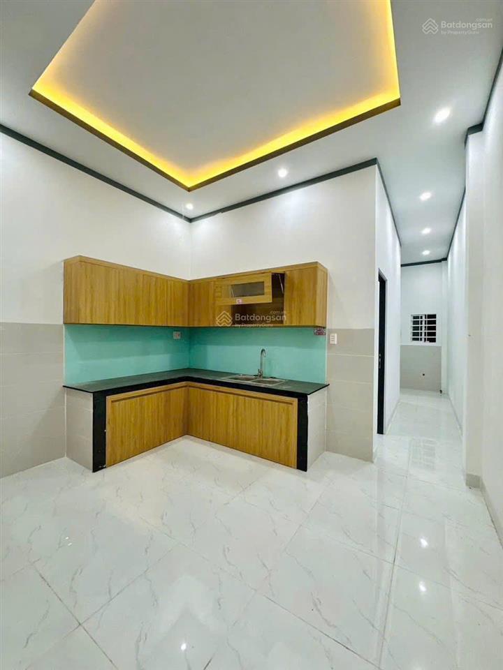 Bán gấp nhà 1 trệt, 1 lầu nằm ngay cầu bạch đằng 2 tân uyên  bình dương