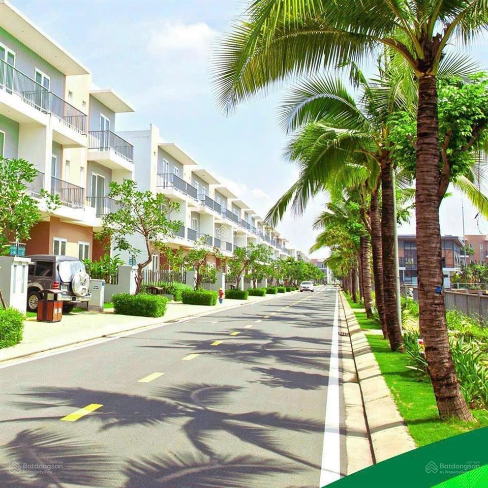 Biệt thự góc dragon village 180m2 1 trệt 2 lầu